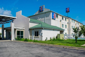 Отель Motel 6-Seymour, IN - North  Сеймур